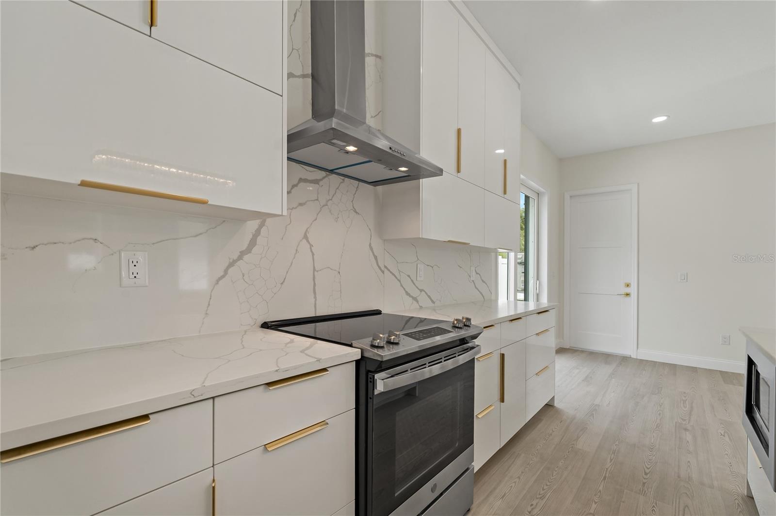 Image 8 of 41 For 1348 San Christopher Drive 3
