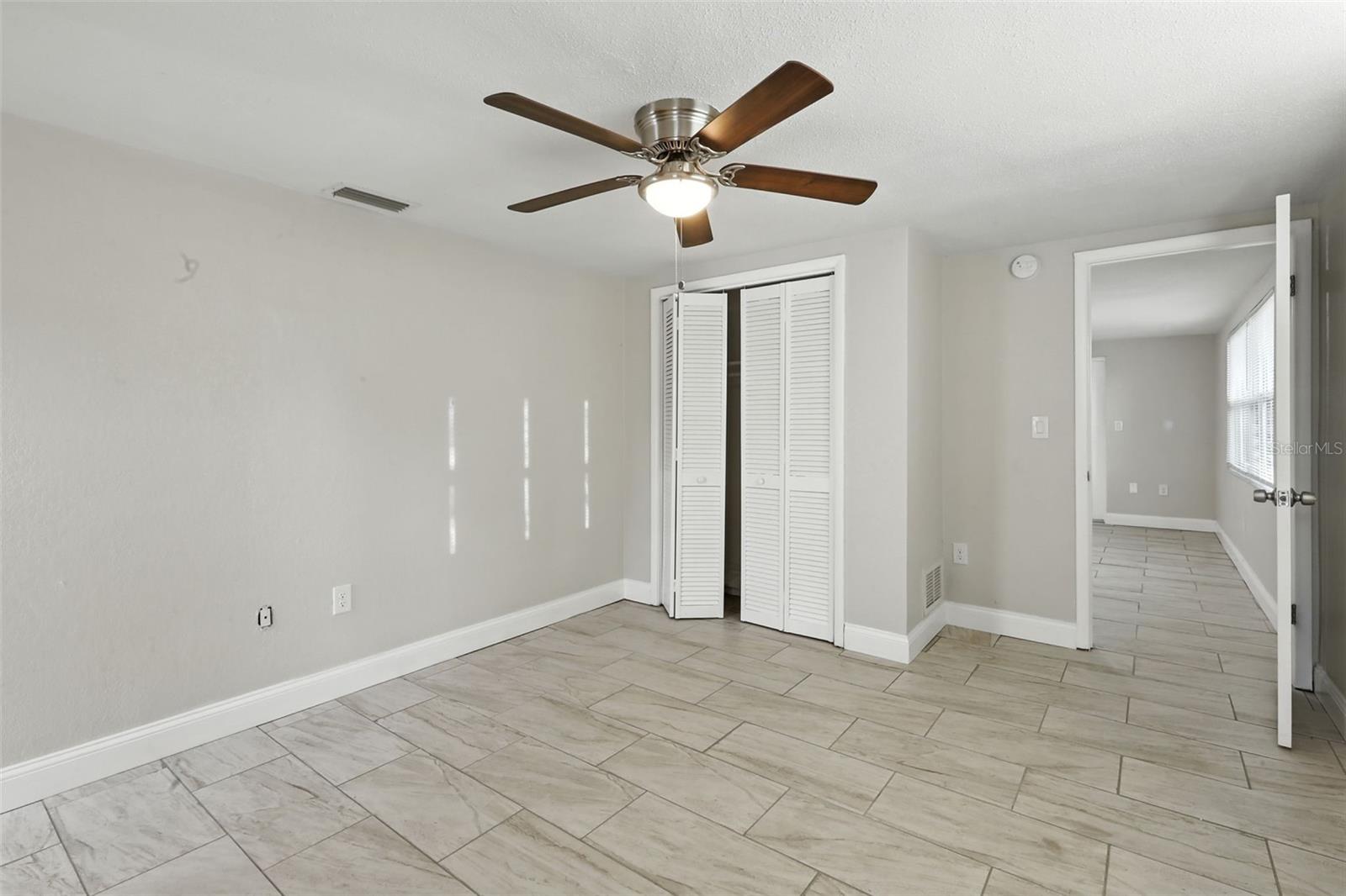 Image 16 of 30 For 9239 Palm Avenue