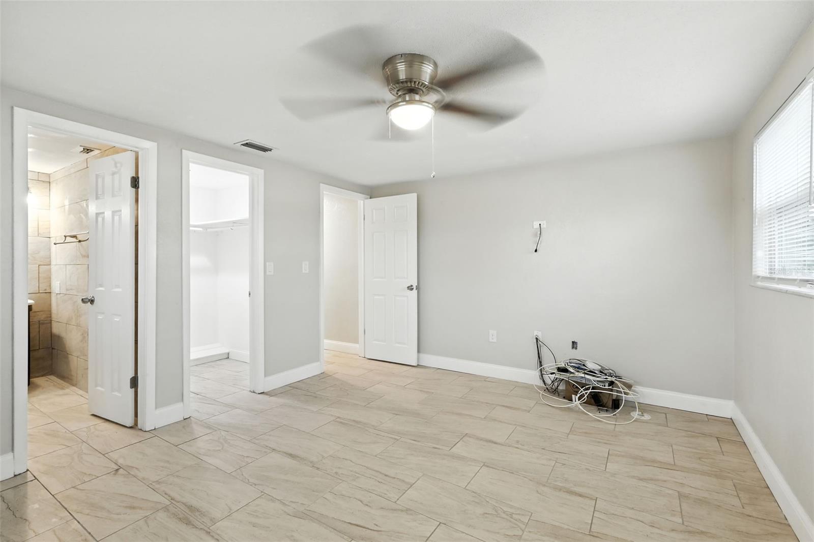 Image 23 of 30 For 9239 Palm Avenue