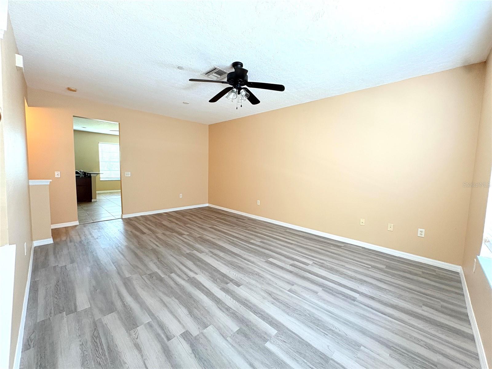 Image 11 of 19 For 2425 Middleton Grove Drive