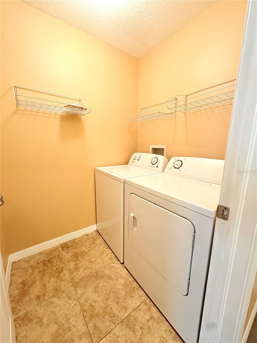 Image 17 of 19 For 2425 Middleton Grove Drive