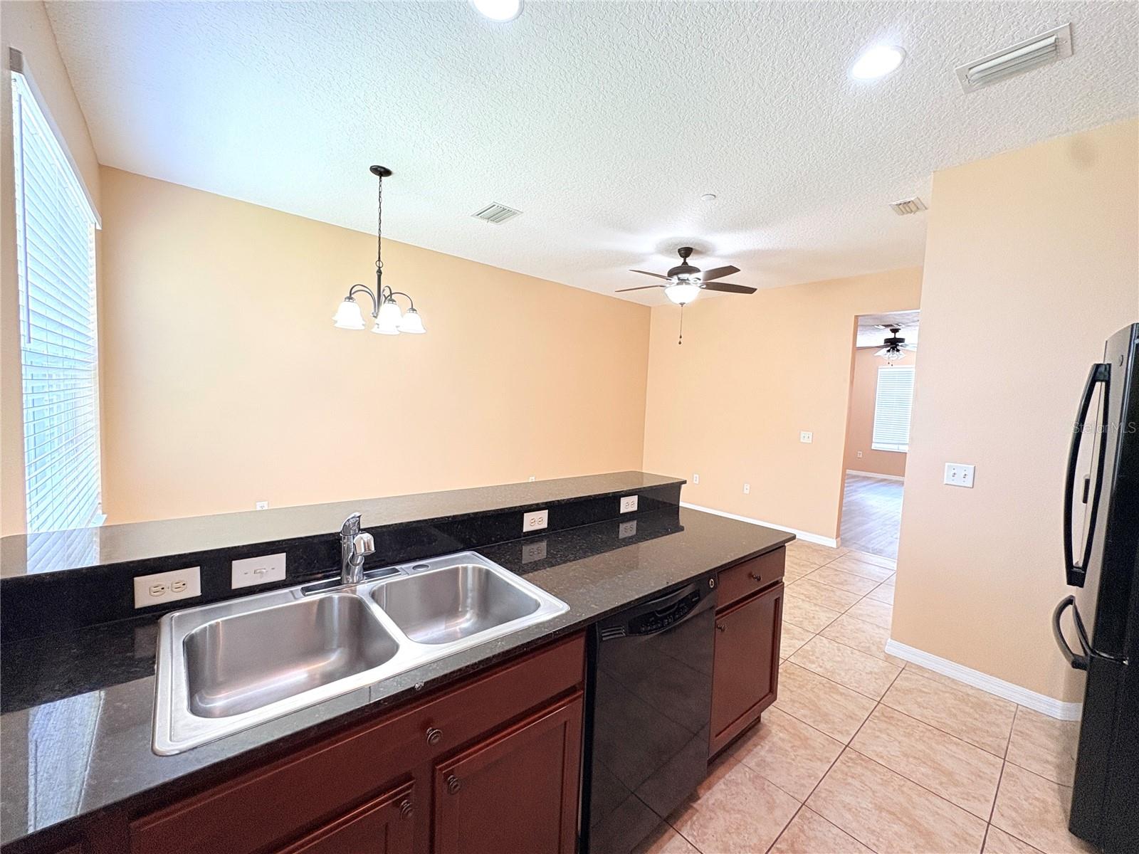 Image 9 of 19 For 2425 Middleton Grove Drive