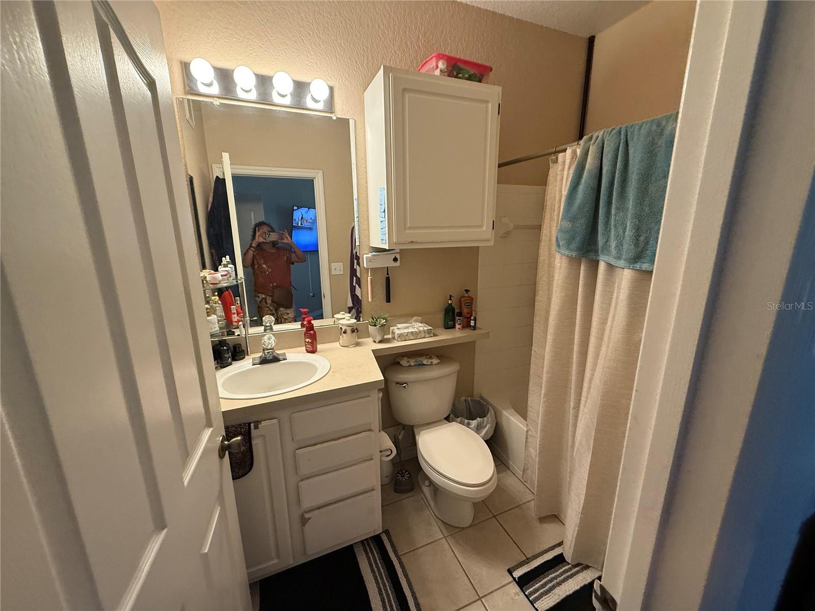 Image 13 of 31 For 5511 Legacy Crescent Place 201