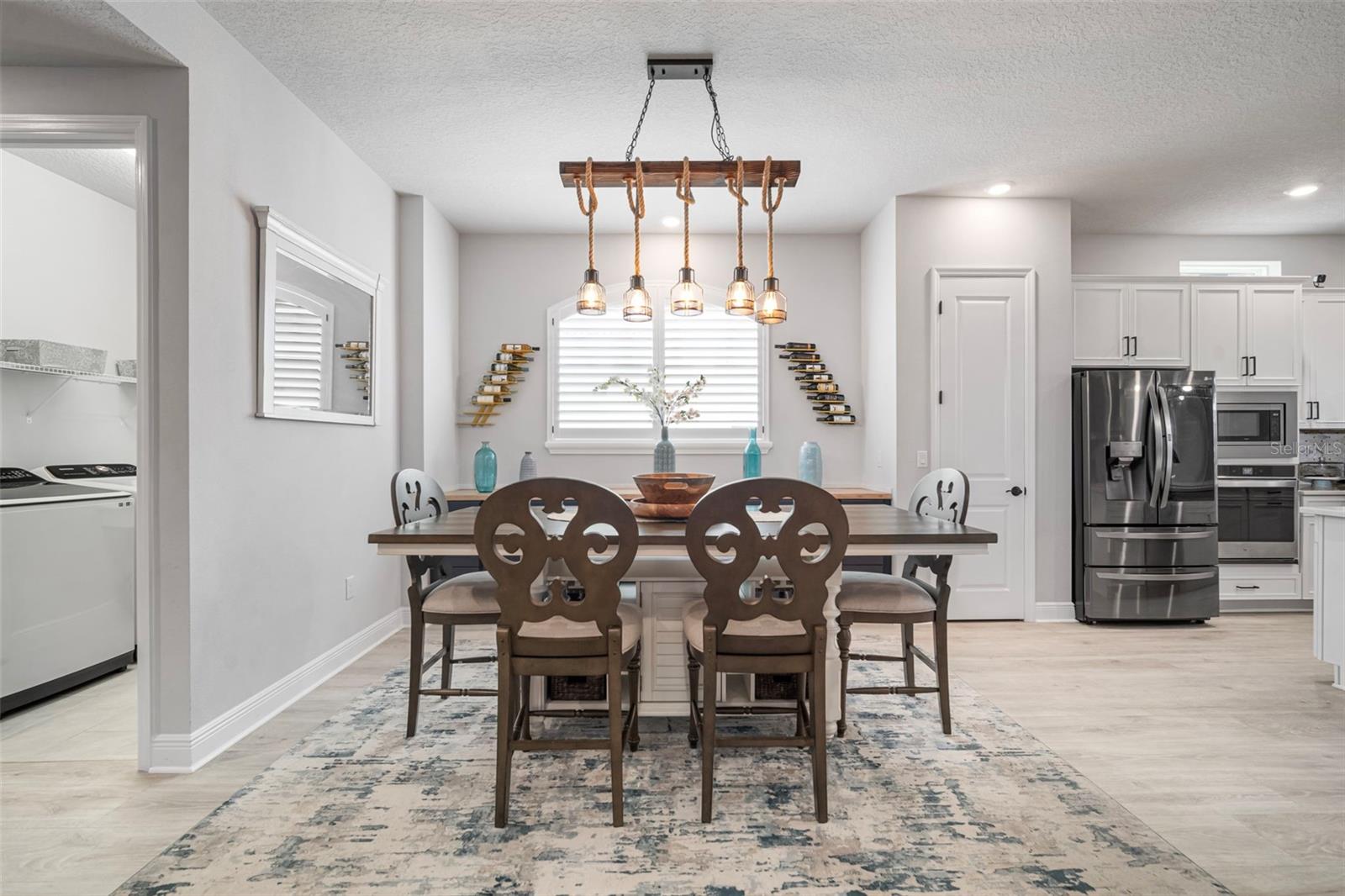 Listing photo id 14 for 5405 Del Coronado Drive