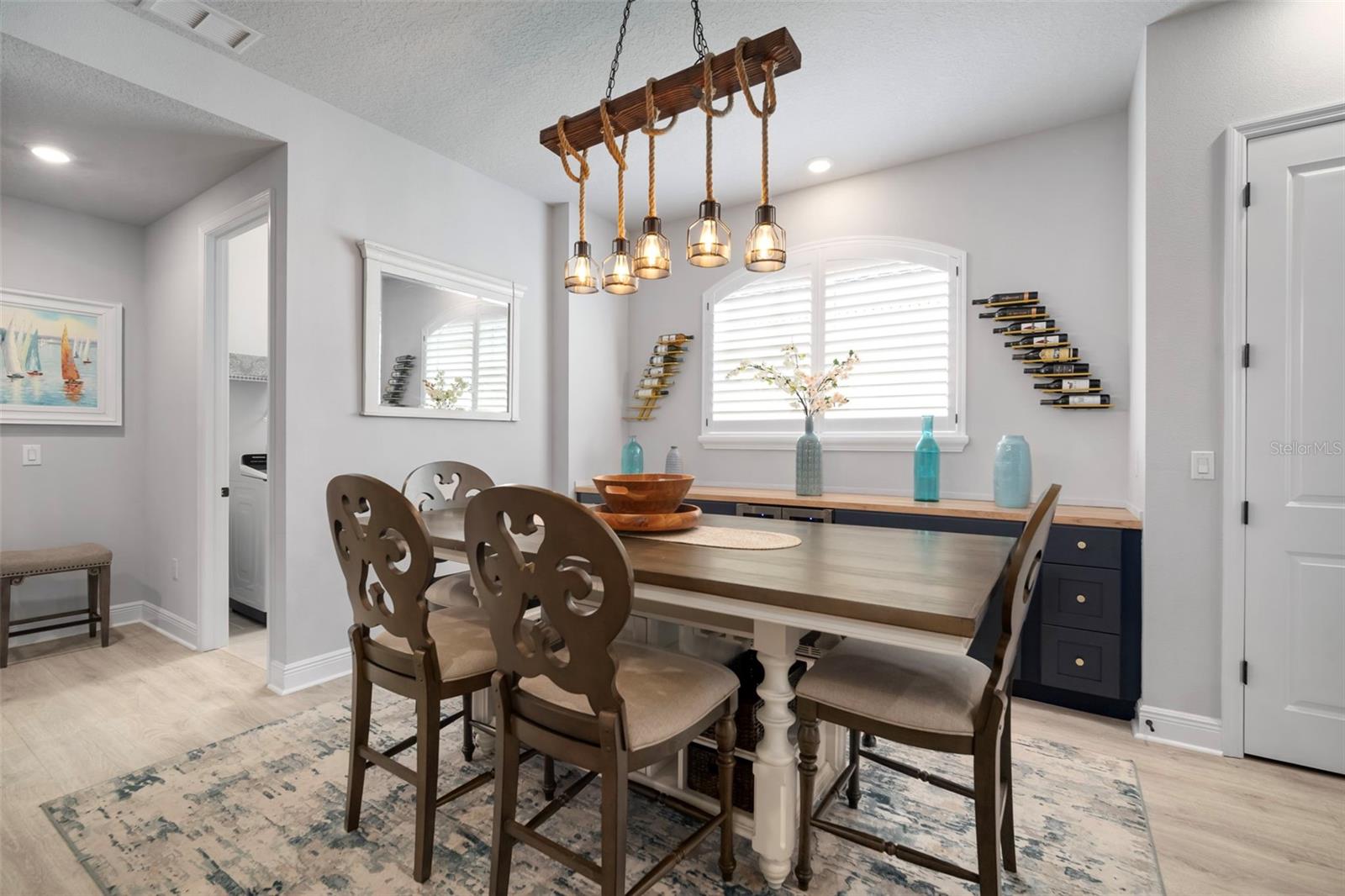 Listing photo id 16 for 5405 Del Coronado Drive