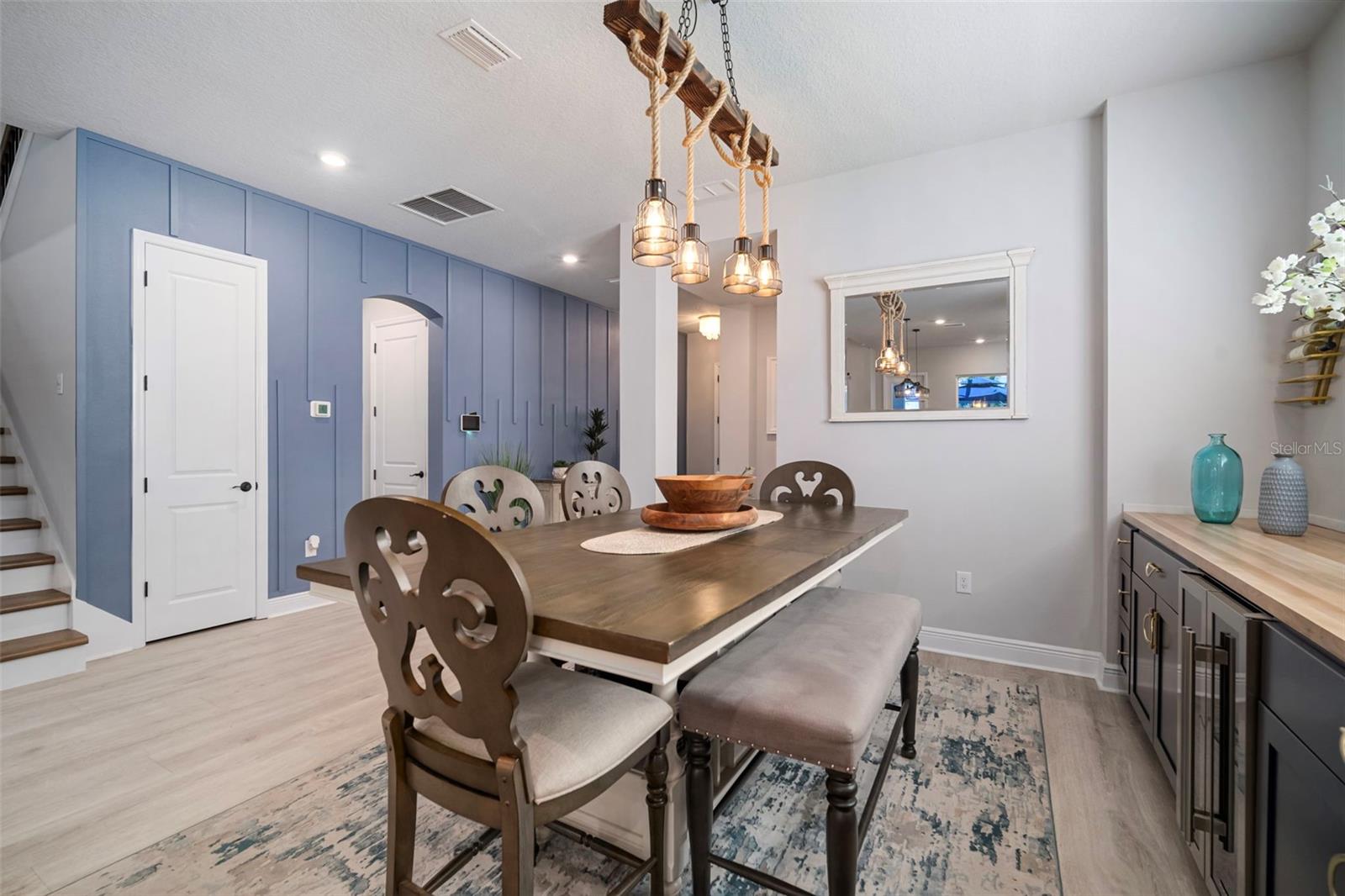 Listing photo id 17 for 5405 Del Coronado Drive