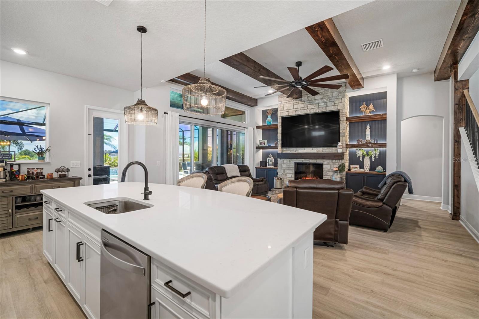 Listing photo id 27 for 5405 Del Coronado Drive
