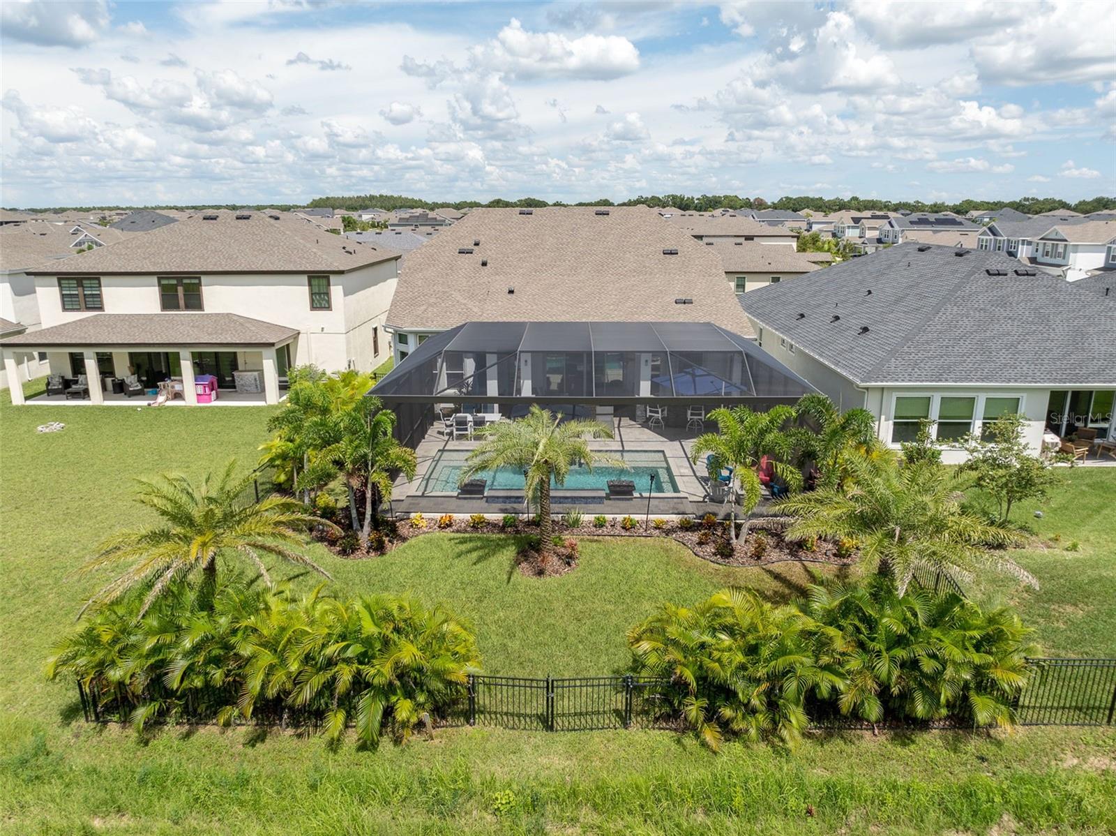 Listing photo id 2 for 5405 Del Coronado Drive