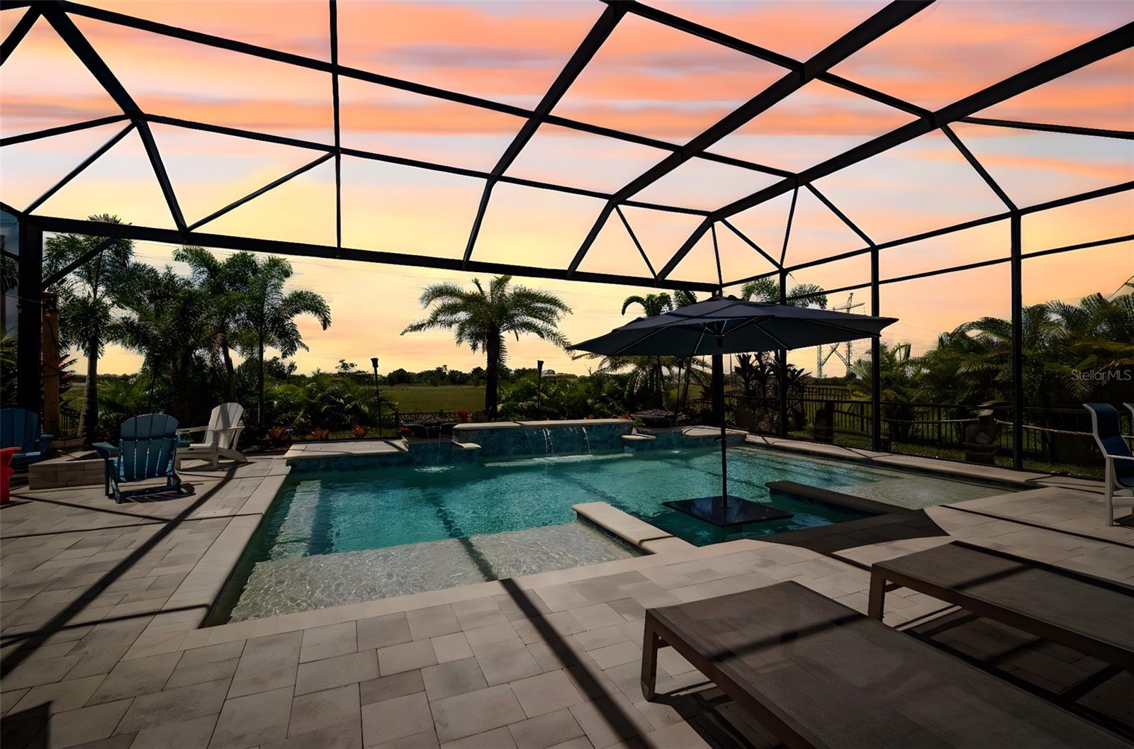 Listing photo id 3 for 5405 Del Coronado Drive