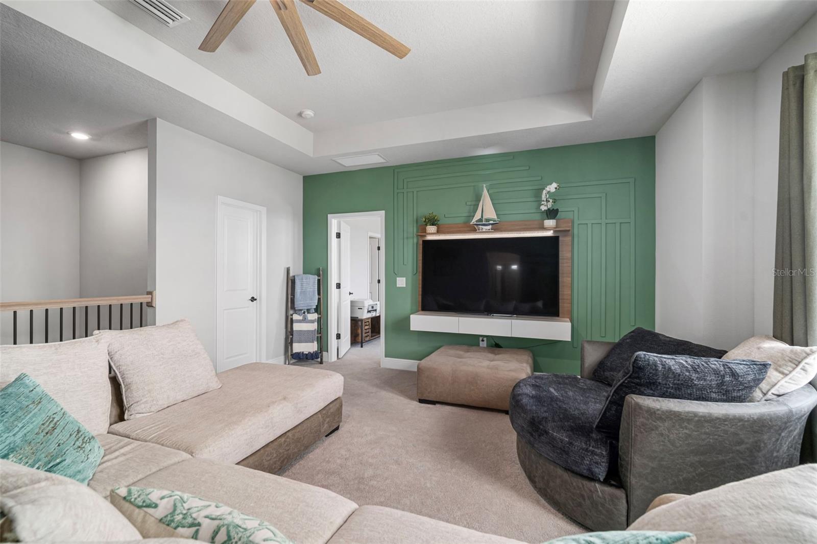 Listing photo id 54 for 5405 Del Coronado Drive