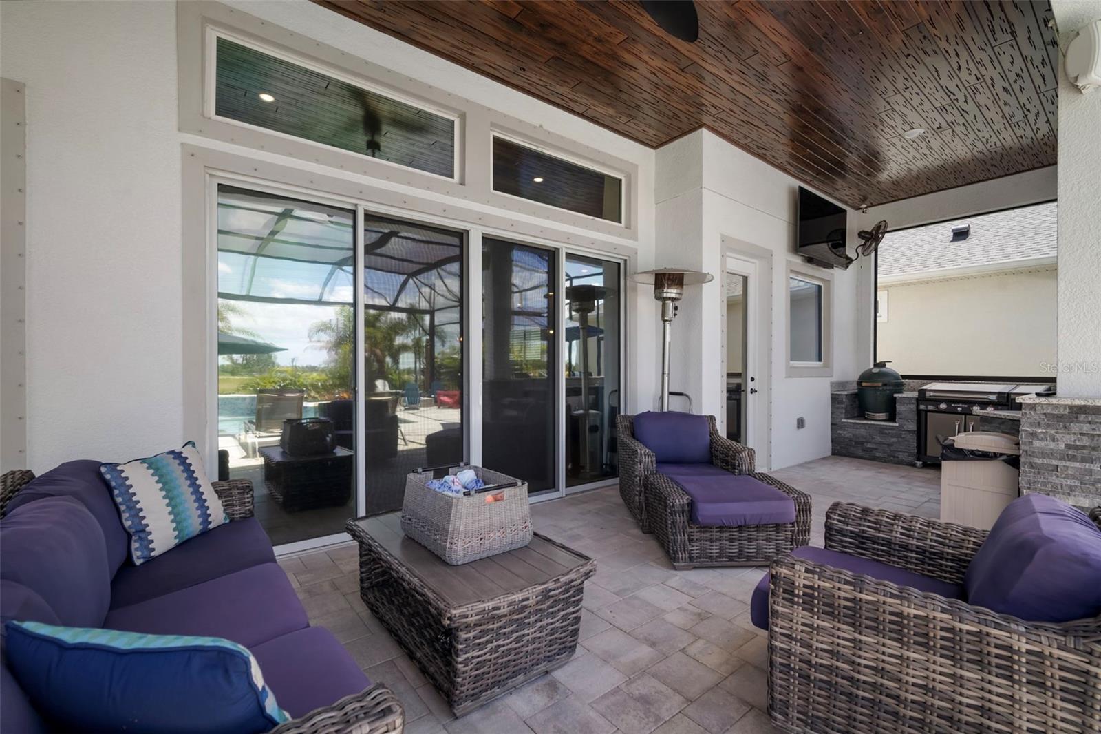 Listing photo id 70 for 5405 Del Coronado Drive