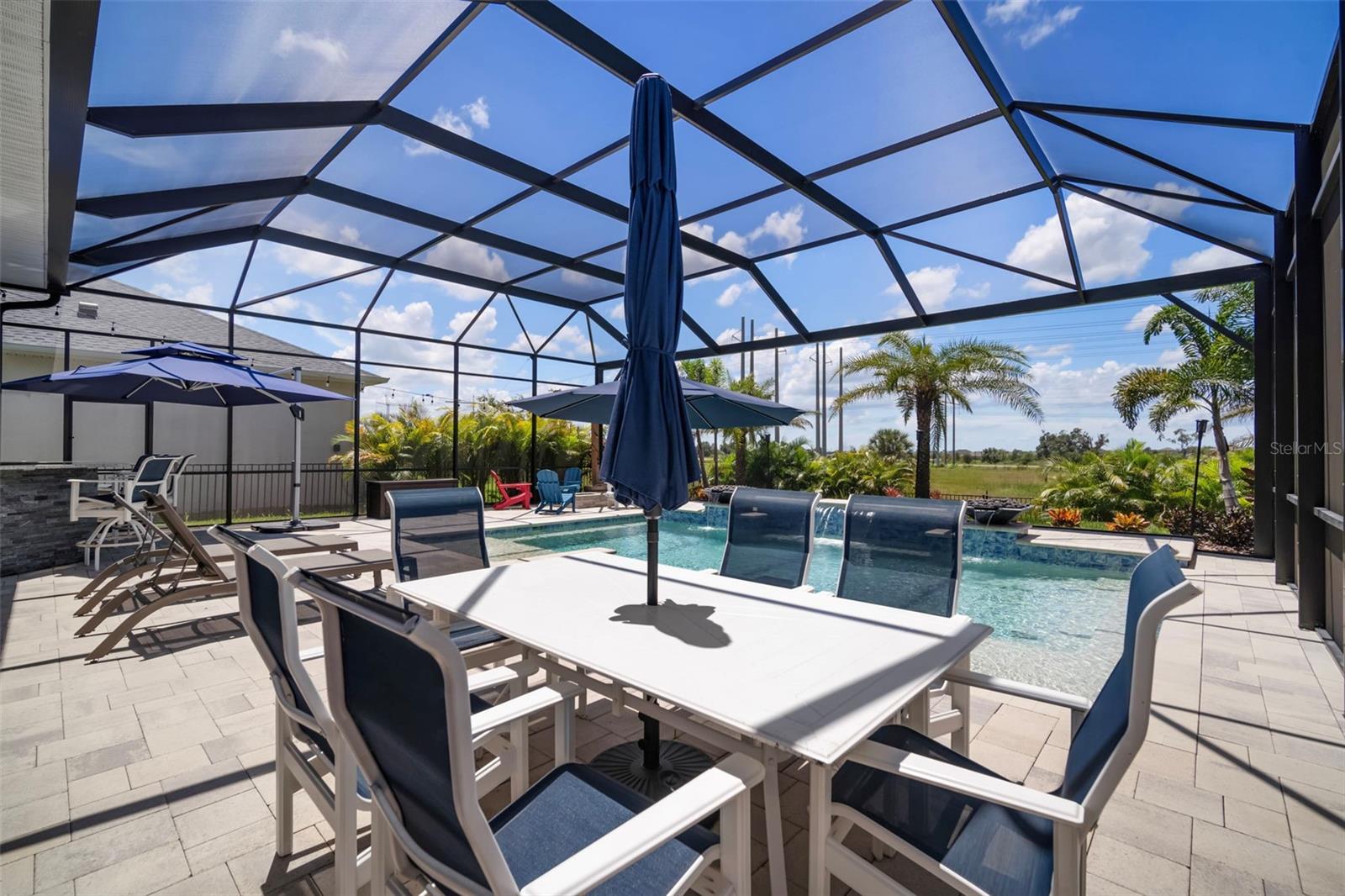 Listing photo id 72 for 5405 Del Coronado Drive