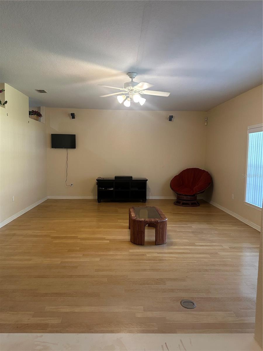 Image 4 of 19 For 6638 Hatcher Road