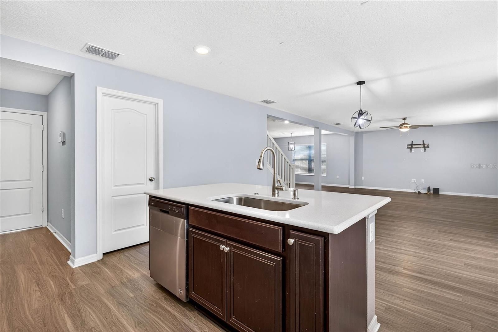 Image 21 of 61 For 411 Sunfish Drive