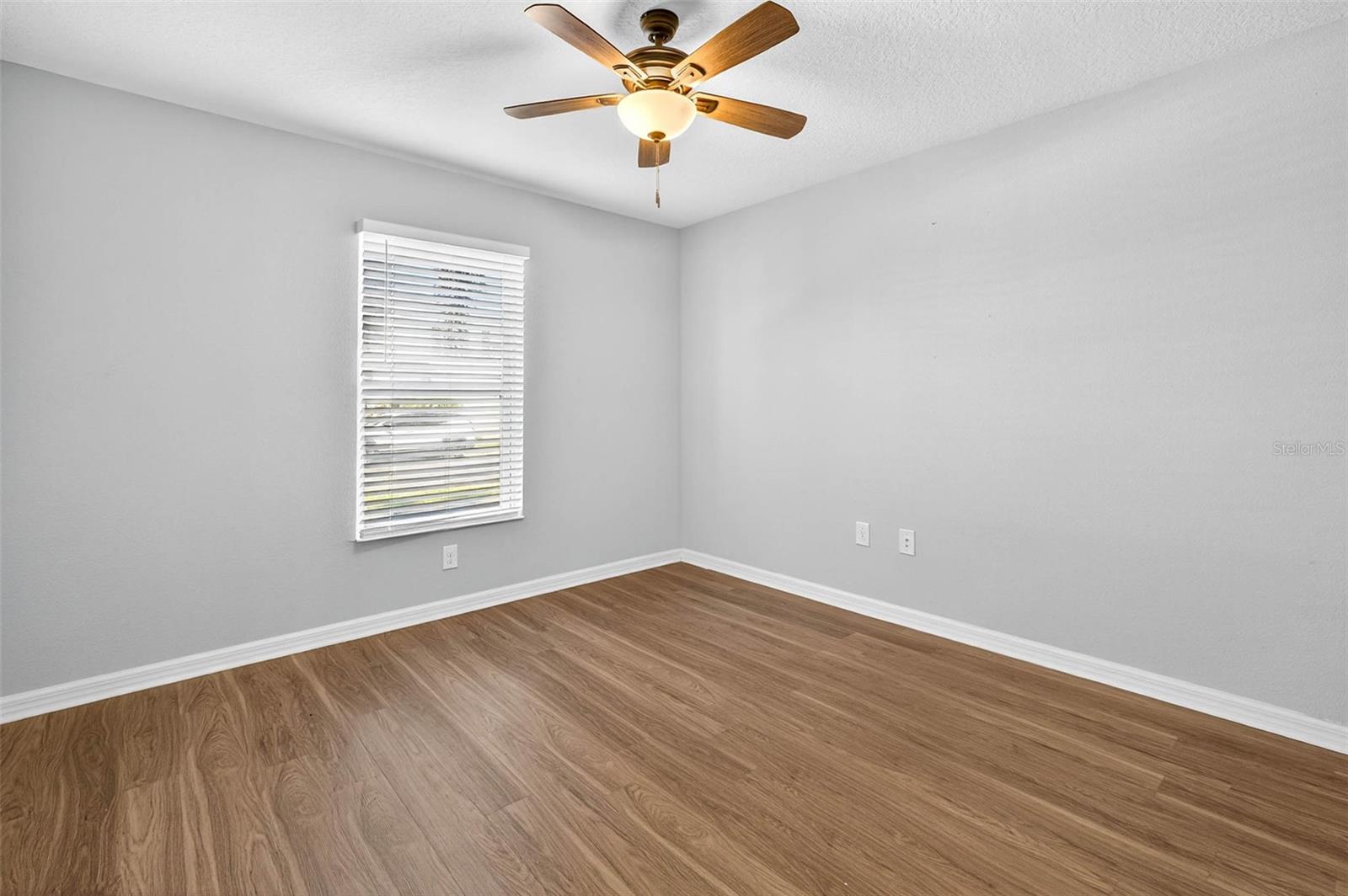 Image 24 of 61 For 411 Sunfish Drive