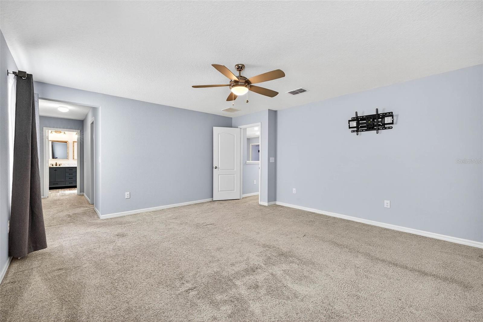 Image 35 of 61 For 411 Sunfish Drive