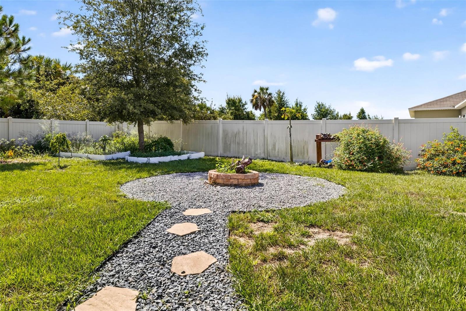Image 55 of 61 For 411 Sunfish Drive