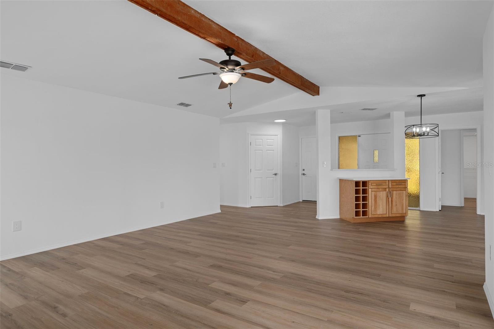 Image 13 of 51 For 9910 Island Harbor Drive