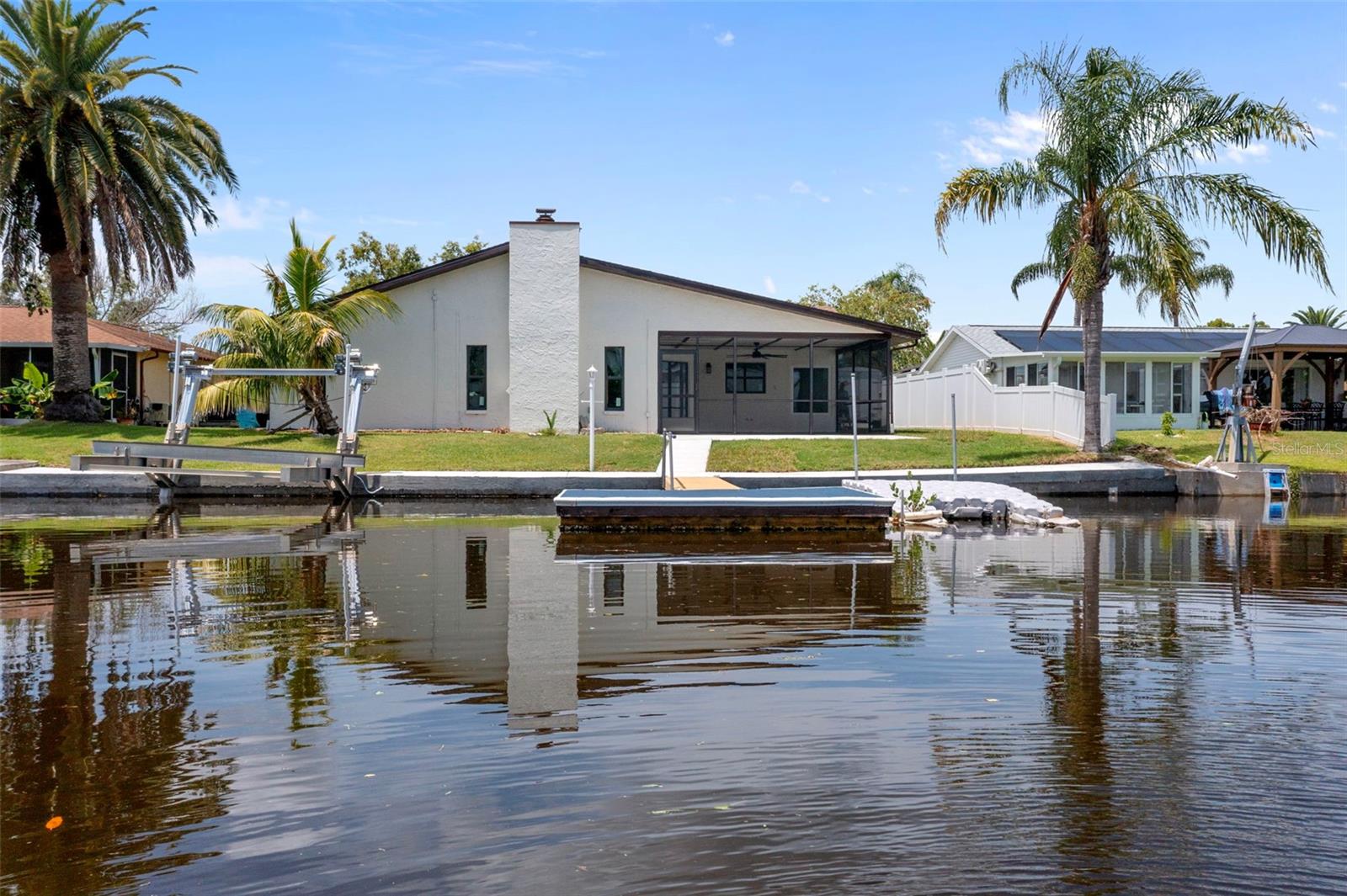 Image 44 of 51 For 9910 Island Harbor Drive