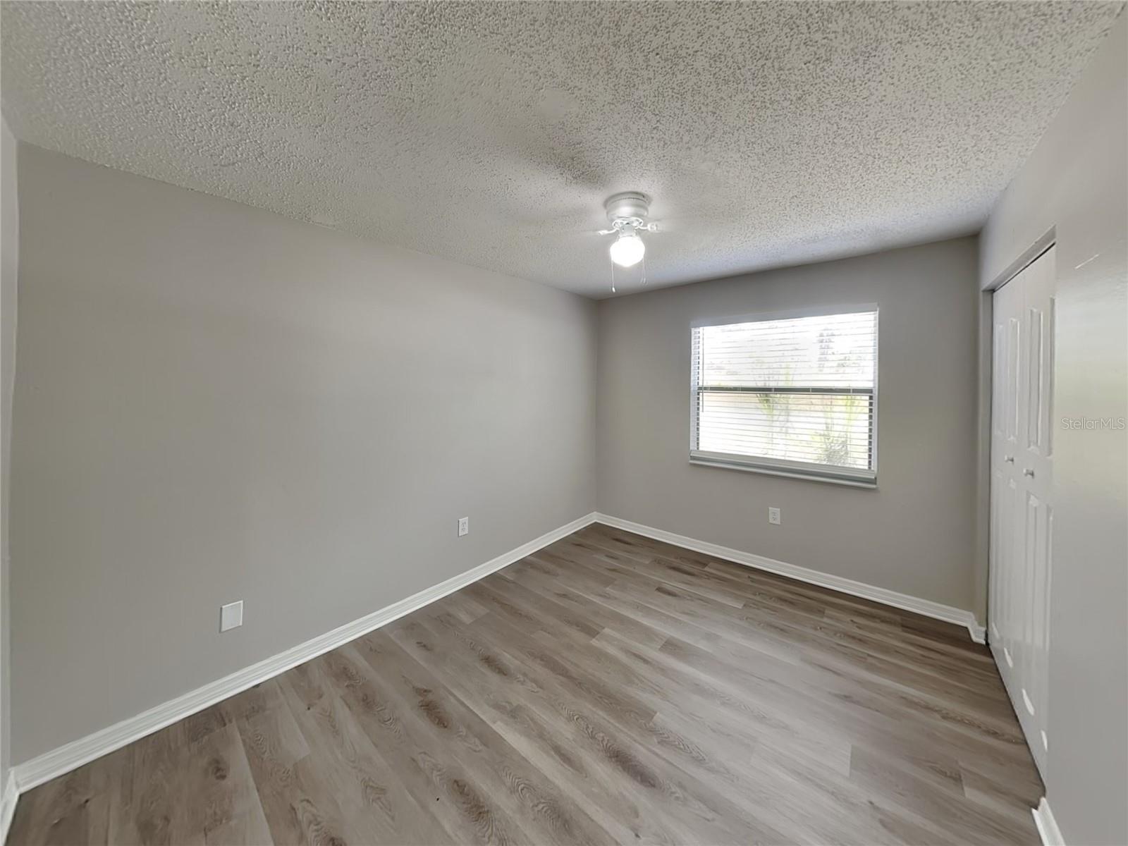 Image 11 of 17 For 2962 Woodpine Circle