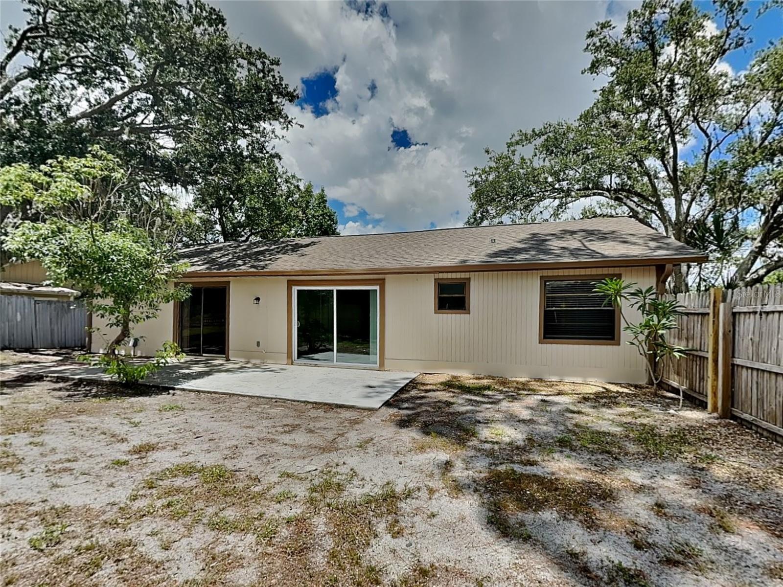 Image 17 of 17 For 2962 Woodpine Circle