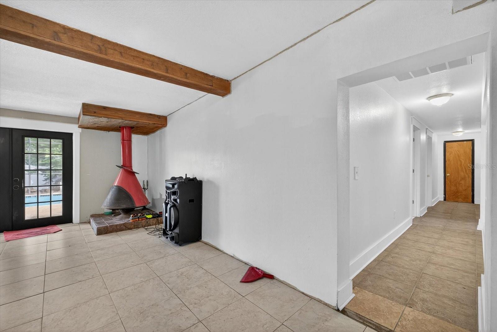 Image 17 of 37 For 104 Apache Lane