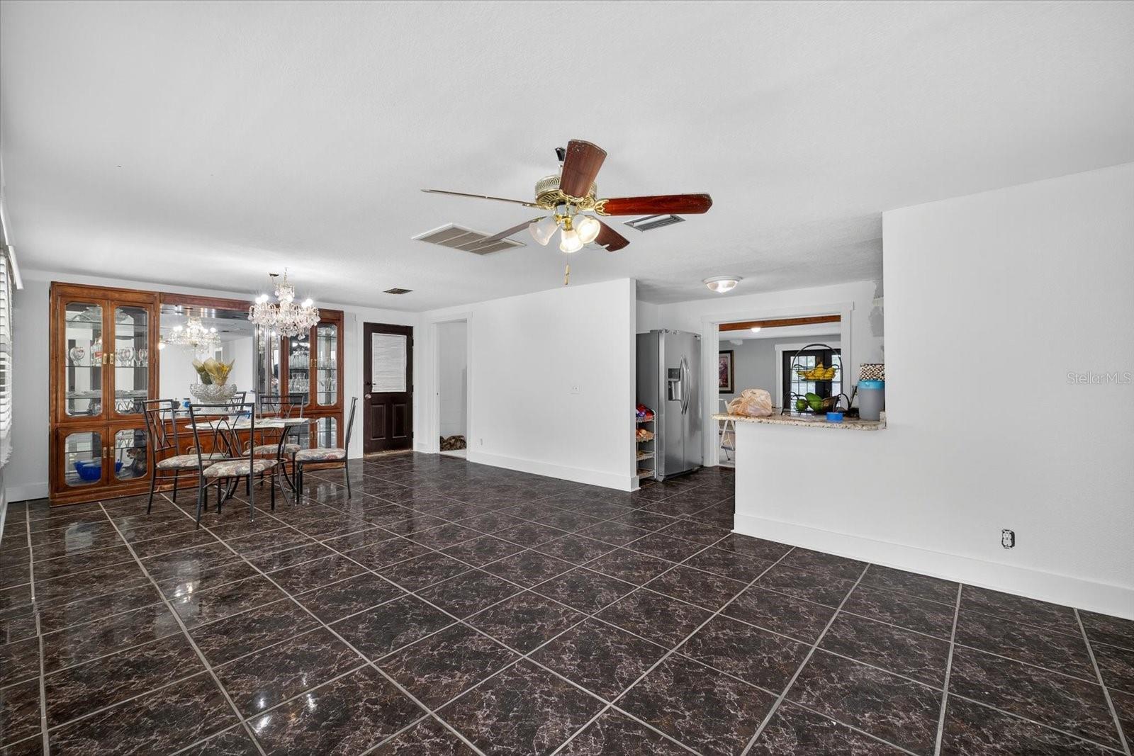 Image 7 of 37 For 104 Apache Lane