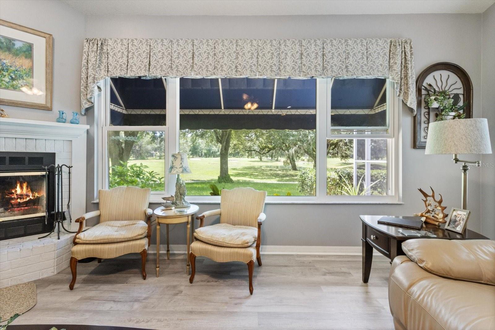 Image 14 of 67 For 6 Woodlee Court N