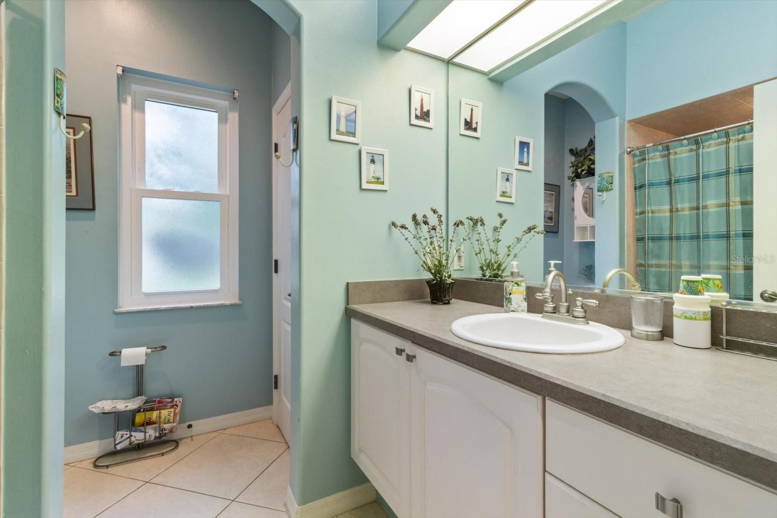 Image 31 of 67 For 6 Woodlee Court N