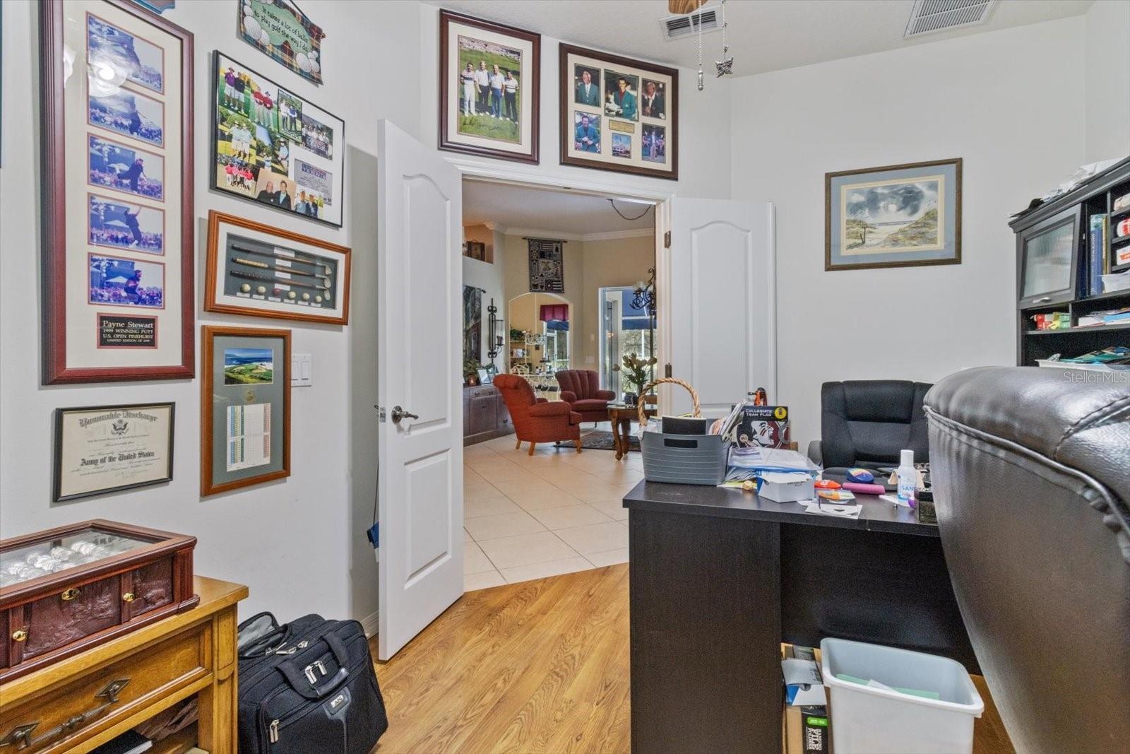 Image 34 of 67 For 6 Woodlee Court N