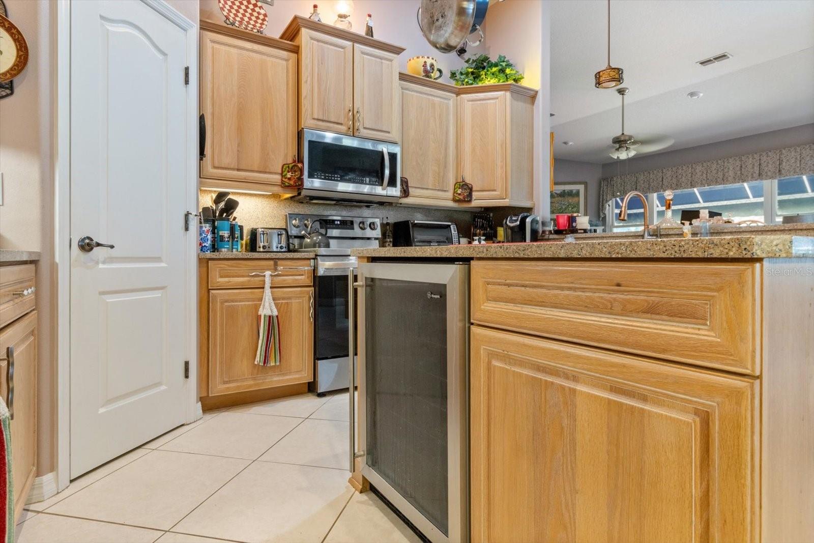 Image 6 of 67 For 6 Woodlee Court N