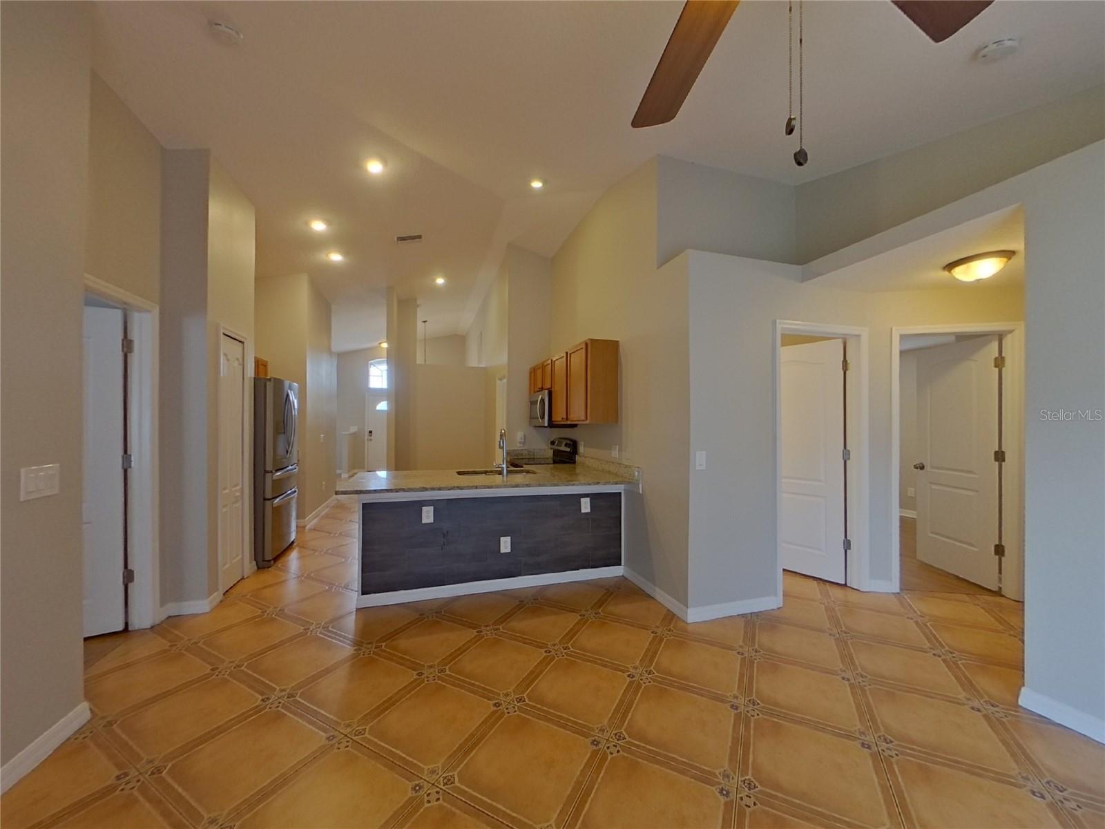 Image 4 of 15 For 30843 Birdhouse Drive