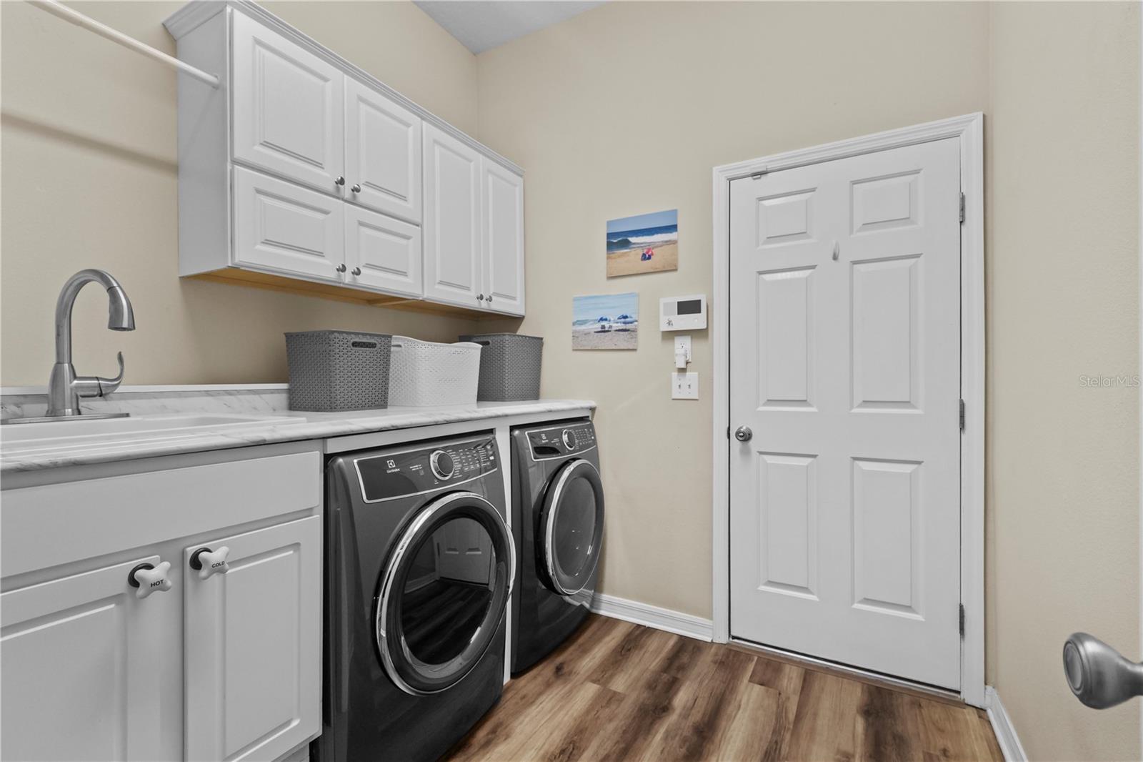 Image 32 of 54 For 18107 Diamond Cove Court
