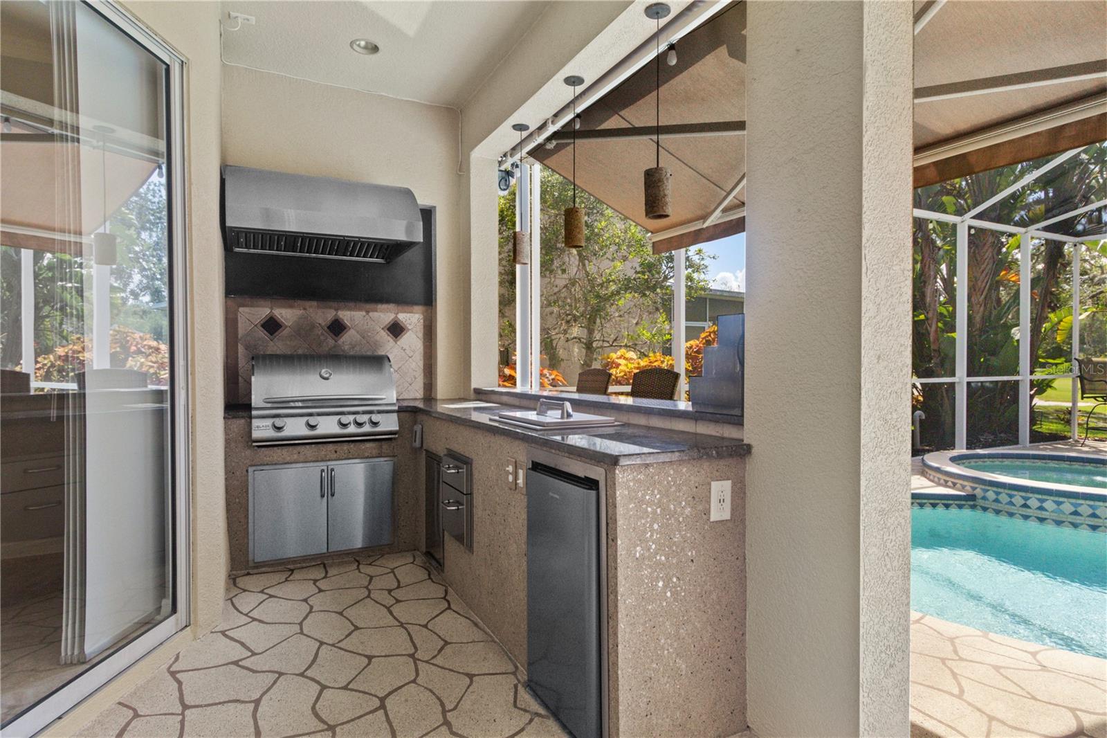 Image 34 of 54 For 18107 Diamond Cove Court