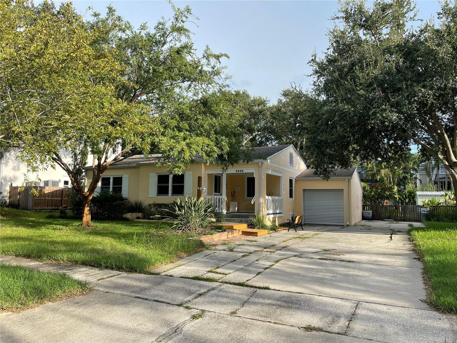 Image 3 of 13 For 2922 Coachman Avenue