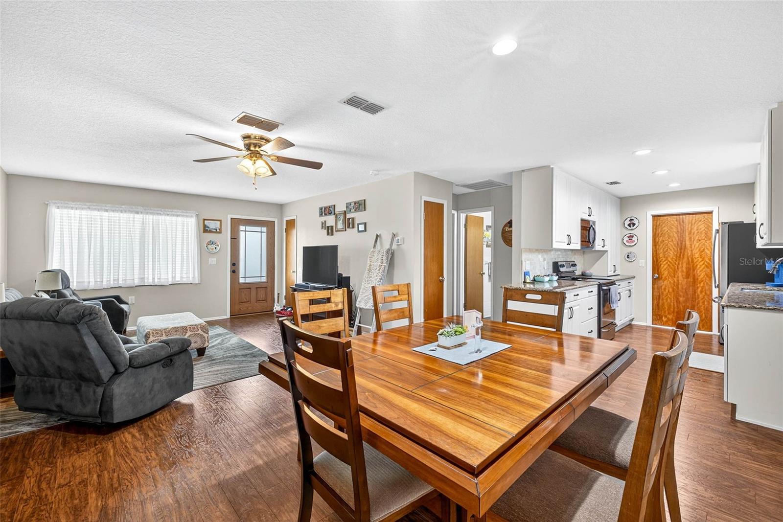 Image 9 of 38 For 7251 Ashland Drive