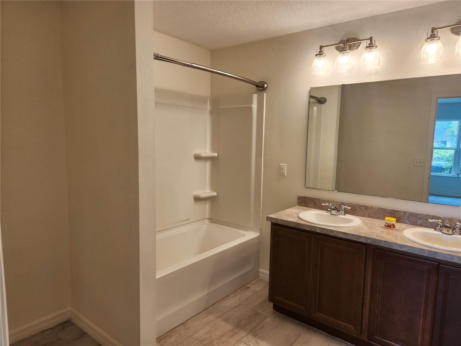 Image 21 of 27 For 7308 Ibis Drive