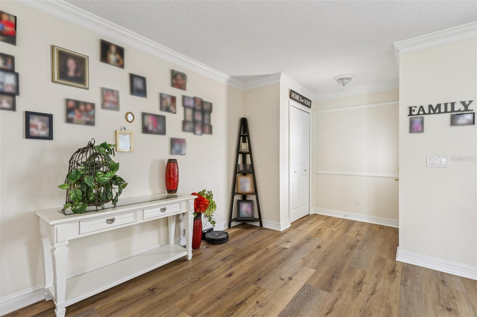 Image 6 of 68 For 108 Whitetail Court
