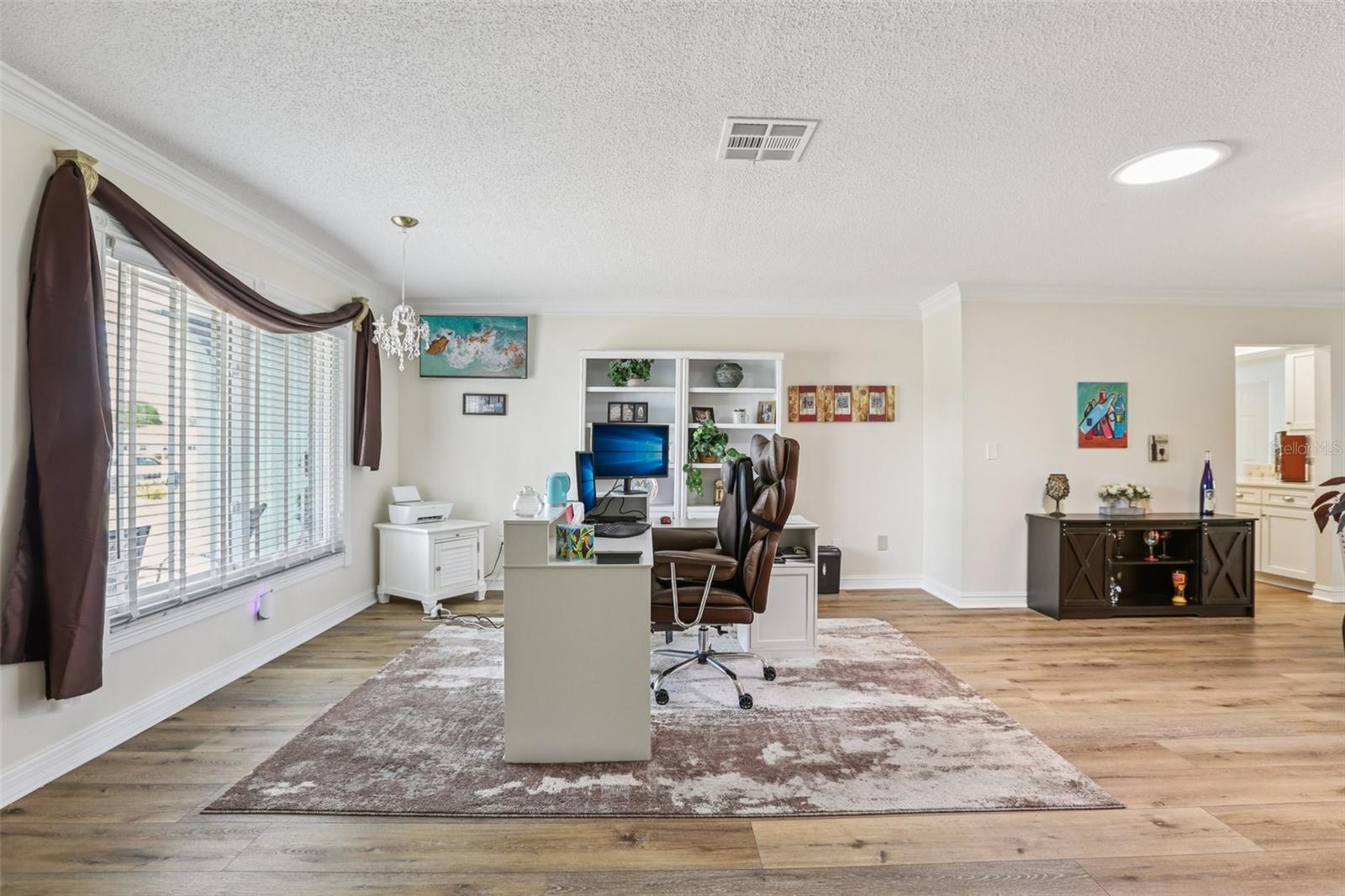 Image 9 of 68 For 108 Whitetail Court