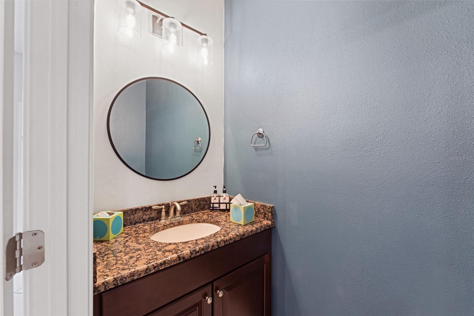 Image 14 of 42 For 210 50th Avenue N