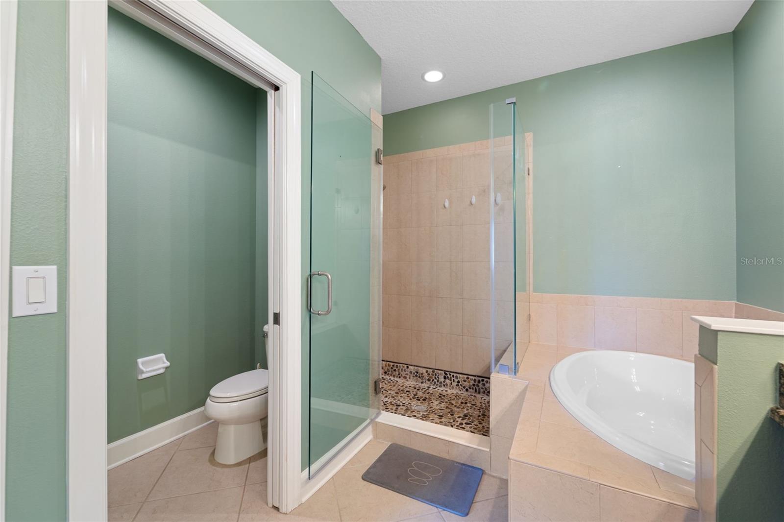 Image 22 of 42 For 210 50th Avenue N