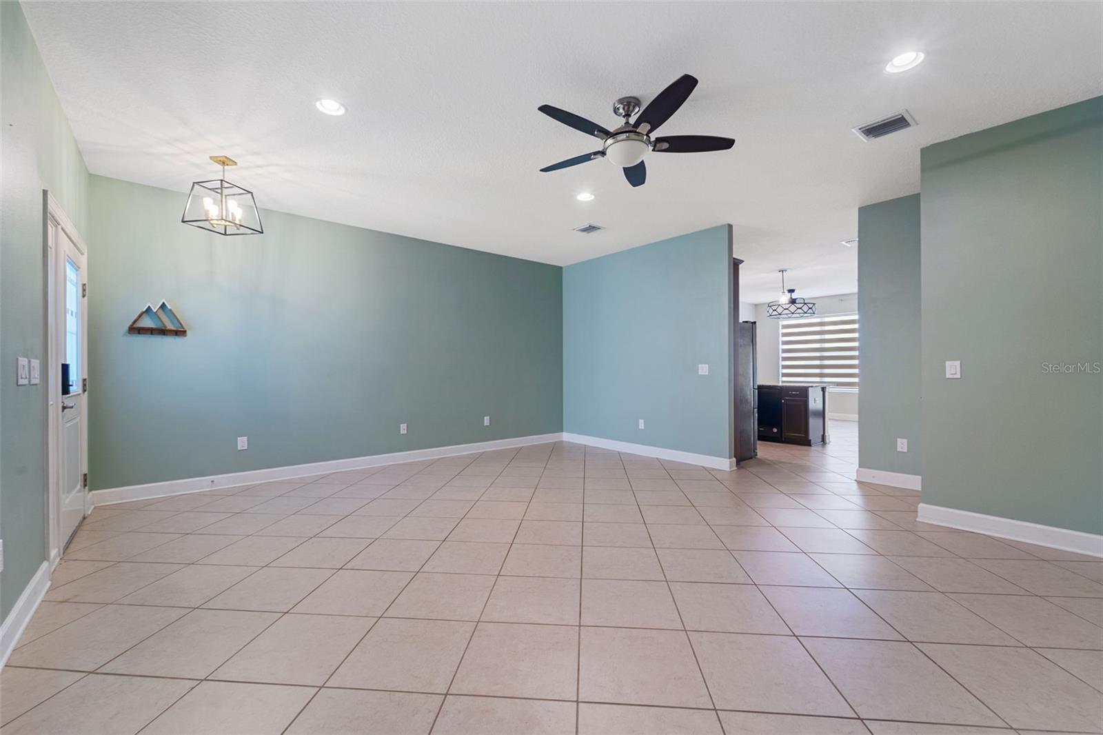 Image 6 of 42 For 210 50th Avenue N