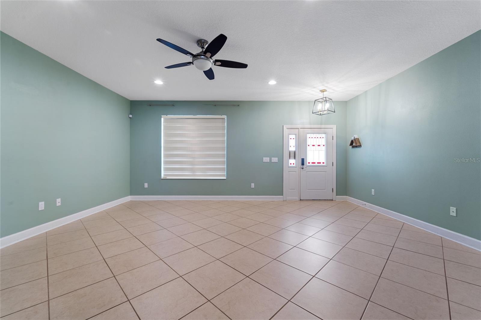 Image 7 of 42 For 210 50th Avenue N
