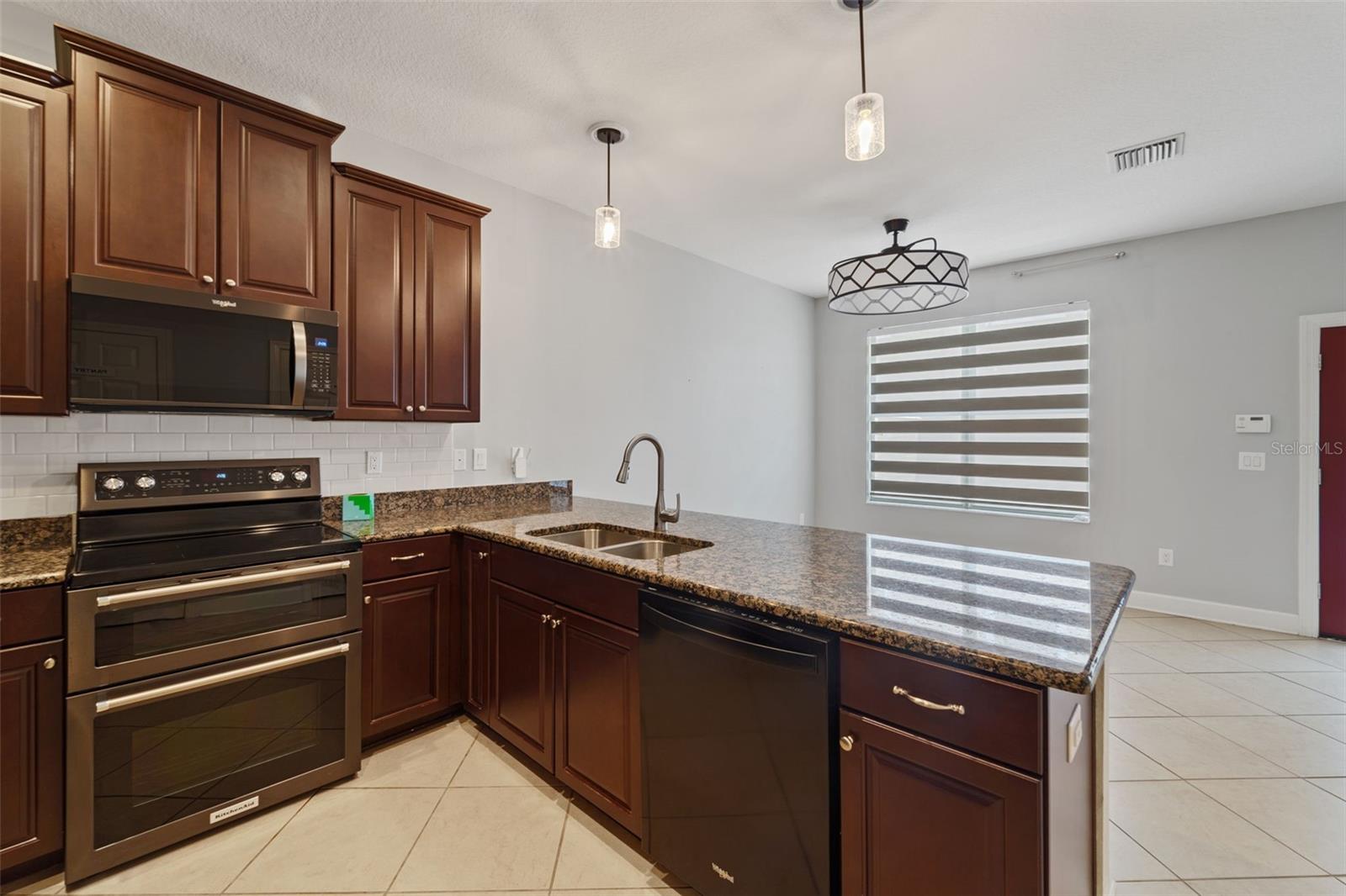 Image 9 of 42 For 210 50th Avenue N