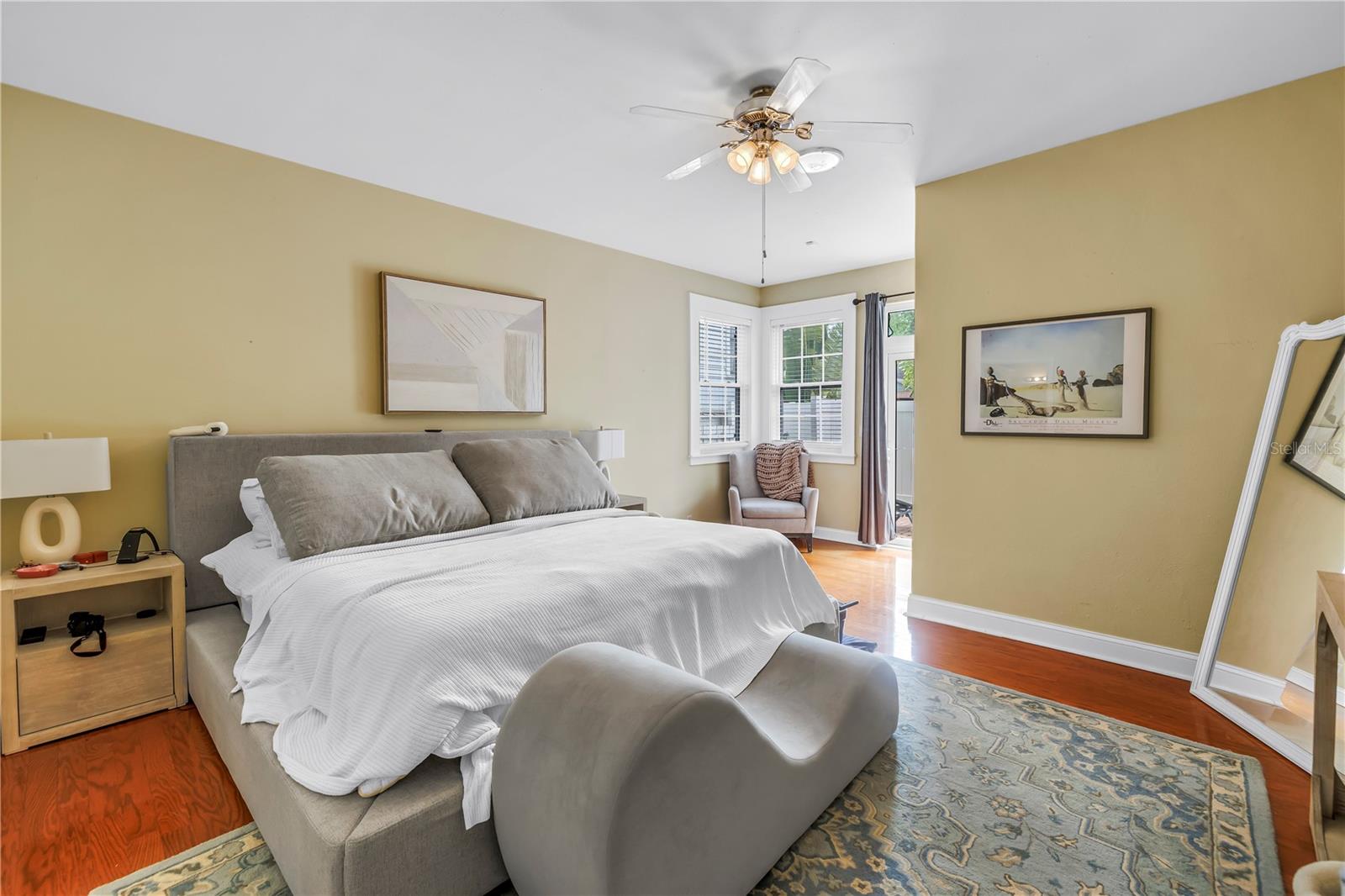 Image 21 of 58 For 546 26th Avenue N