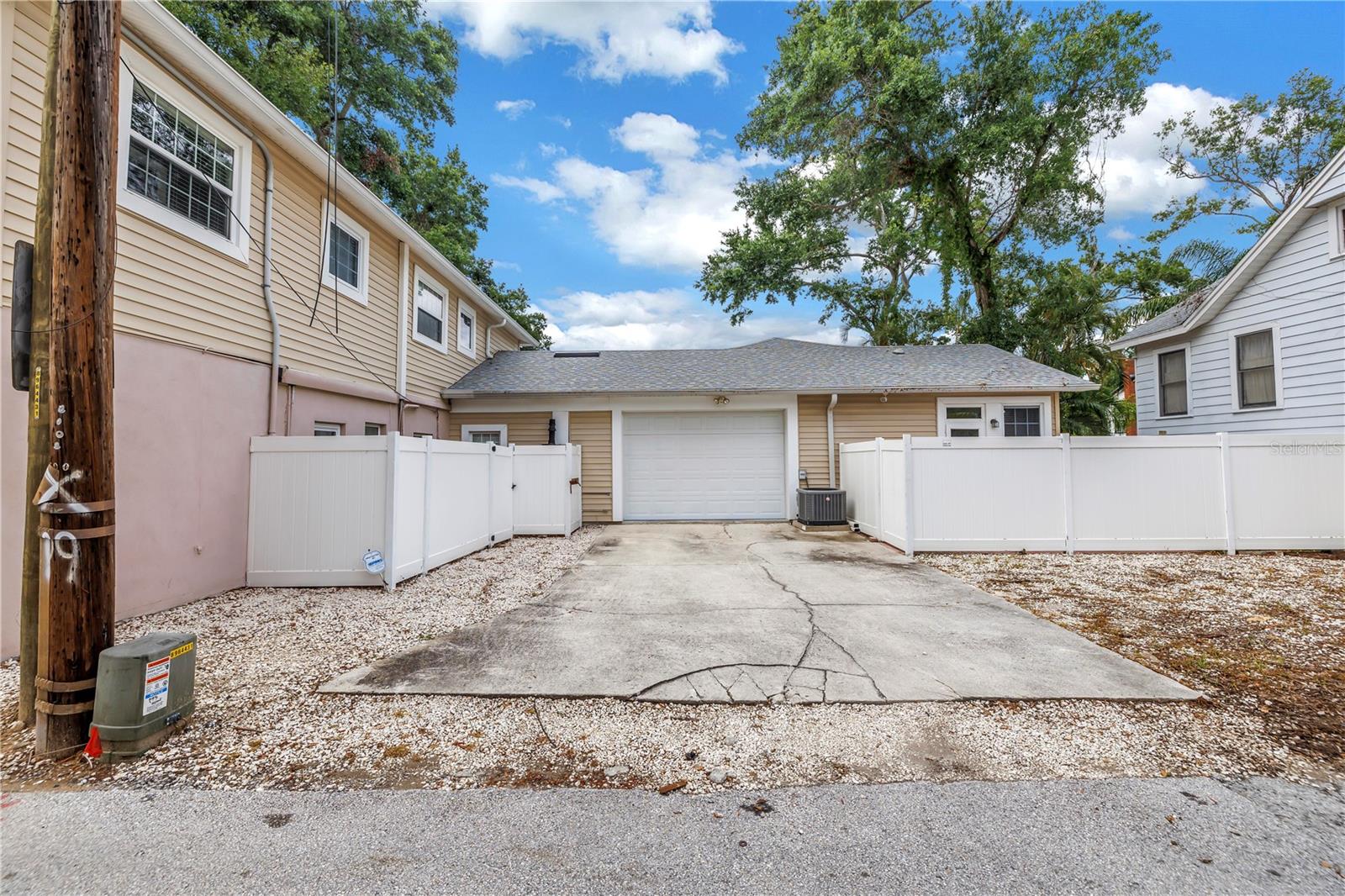 Image 56 of 58 For 546 26th Avenue N