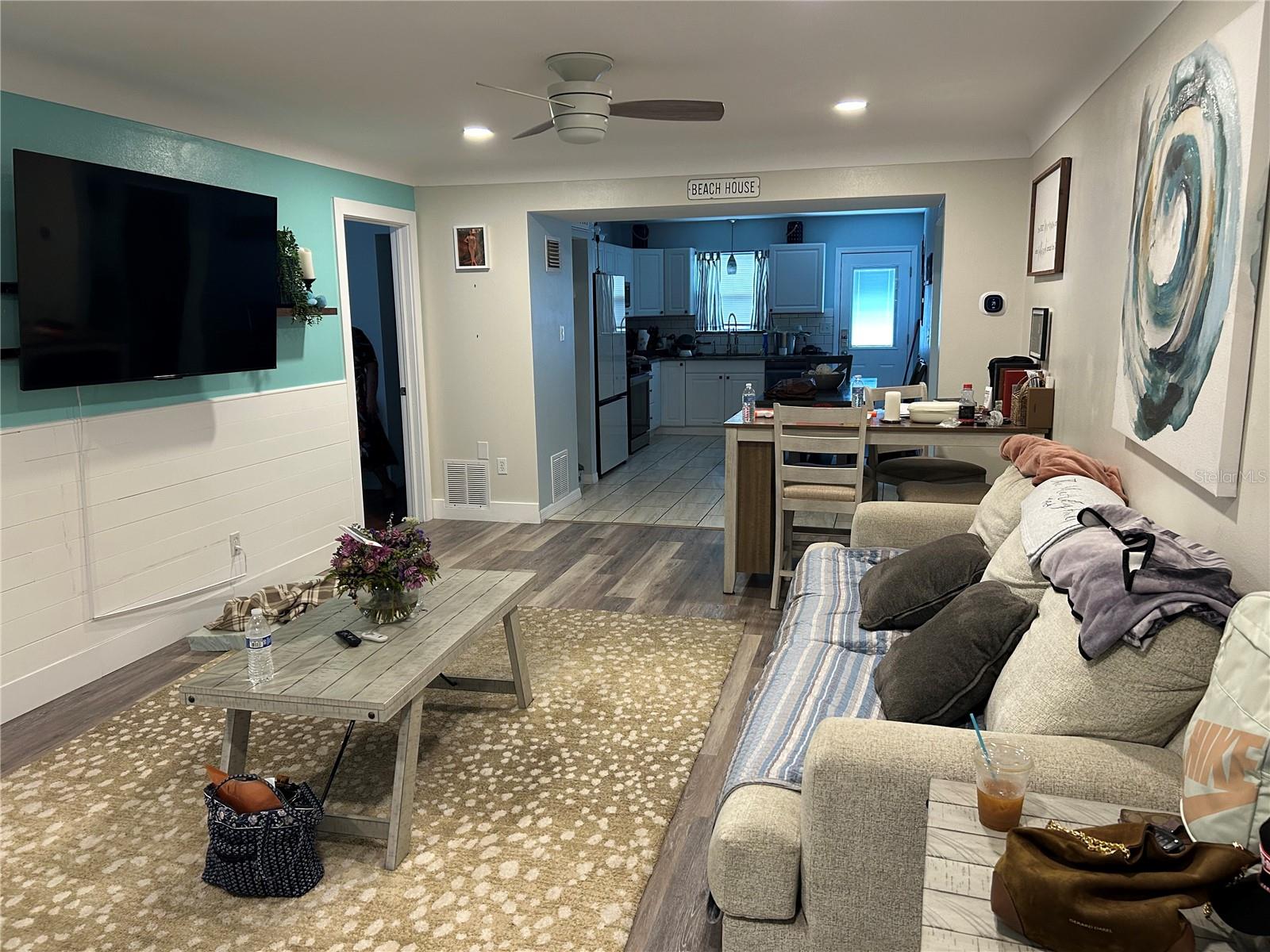 Image 3 of 13 For 6326 3rd Avenue S