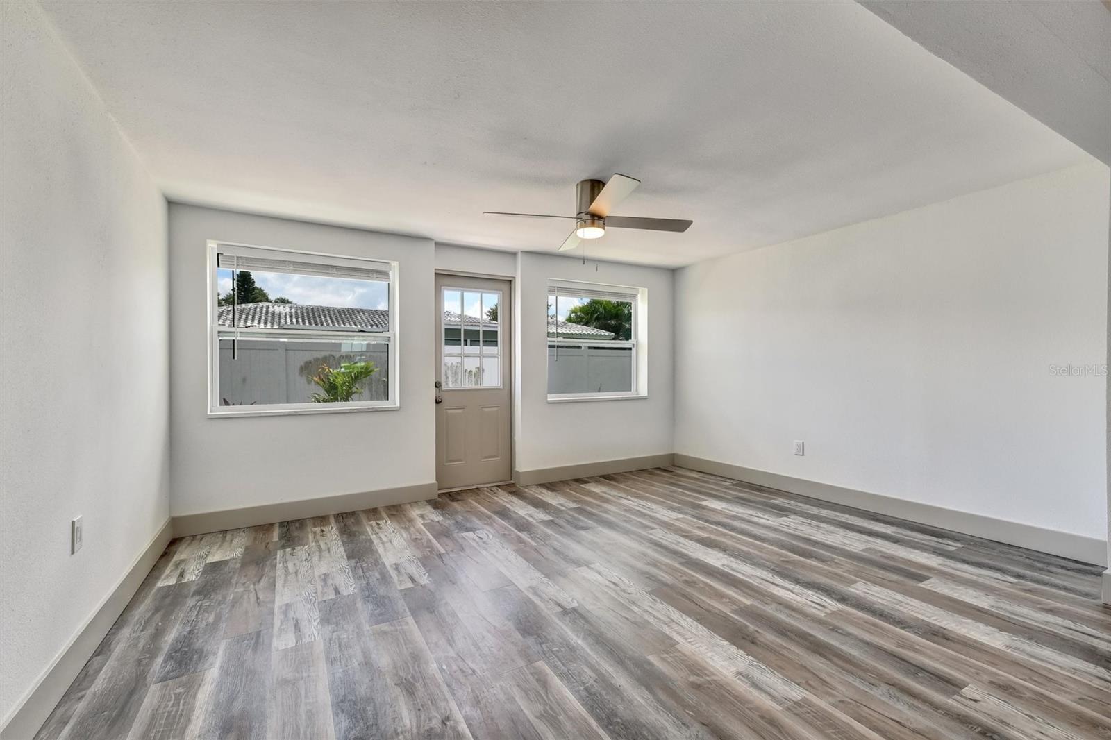 Image 16 of 39 For 1361 Leona Drive