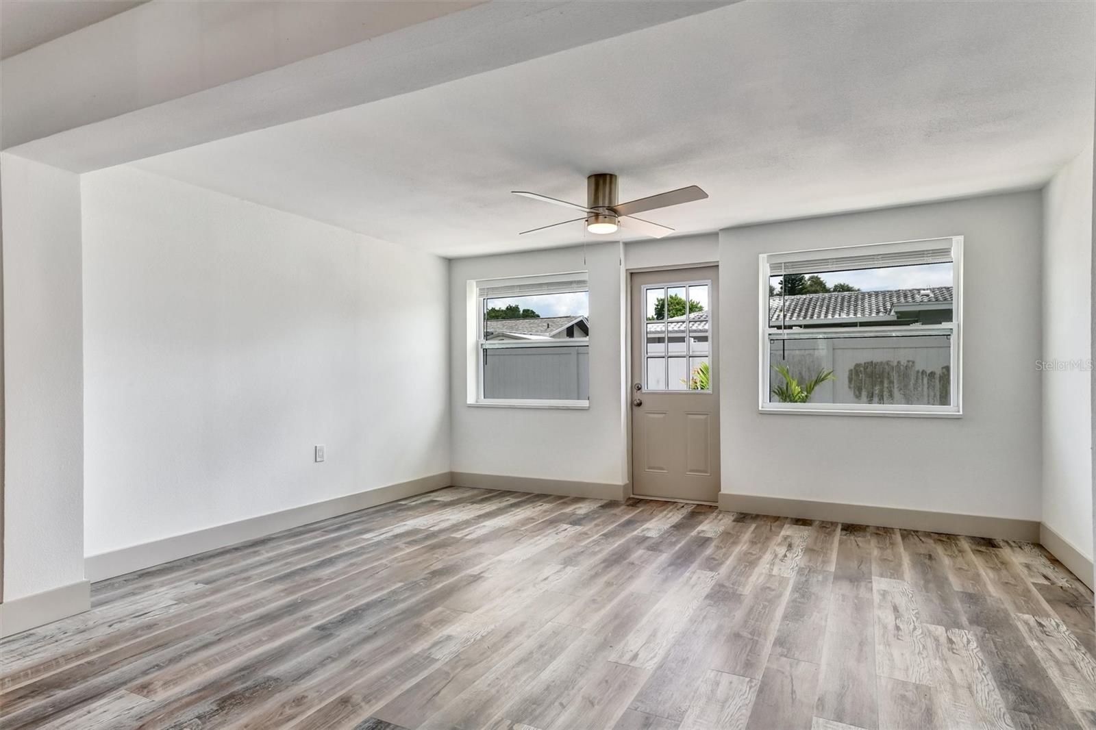 Image 17 of 39 For 1361 Leona Drive
