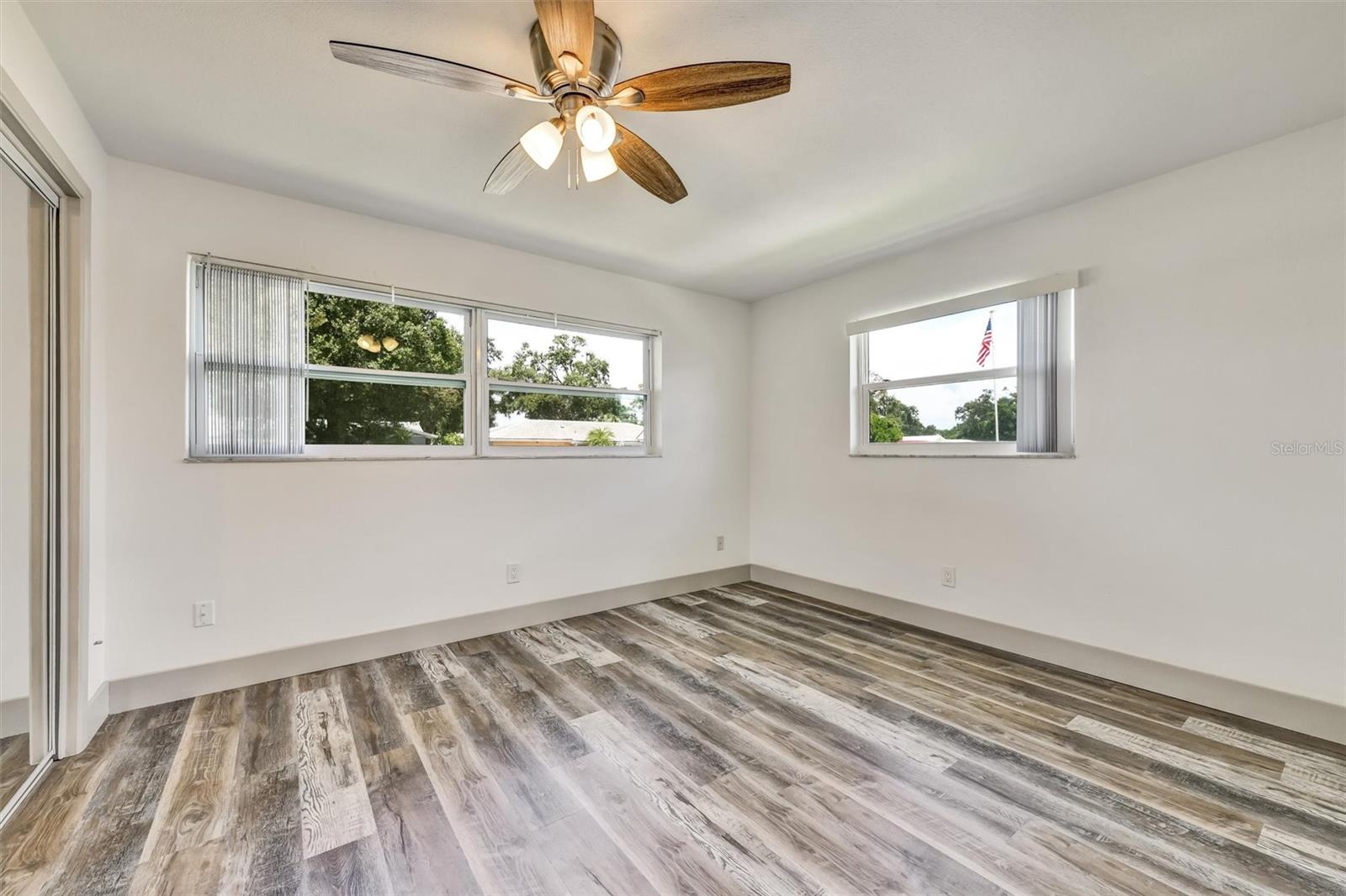Image 22 of 39 For 1361 Leona Drive